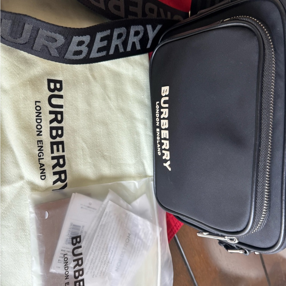 Burberry Paddy Nylon Crossbody - Picture 7 of 12